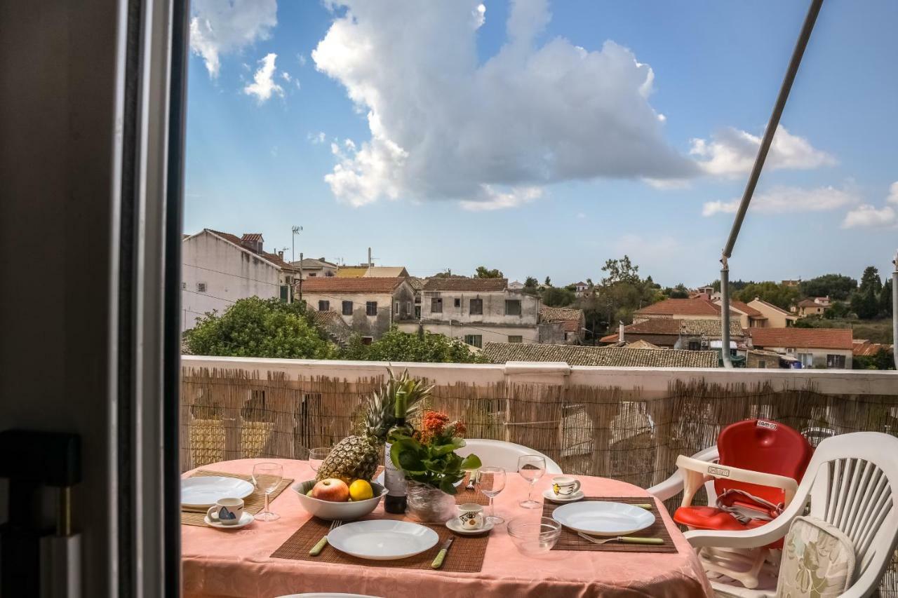Modern Flat With Beautiful Views In South Of Corfu Appartamento